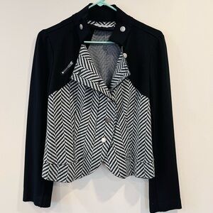 🔥People like Frank Black and White Chevron Women's Jacket🔥